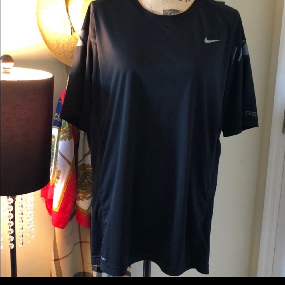 Nike dri-fit t-shirt